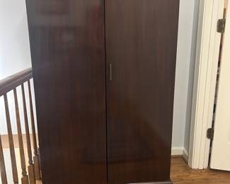 Wardrobe closet 