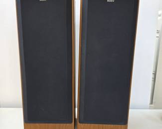 Lot #B121 - Vintage Sony Floorstanding Speakers with Wood Veneer Cabinets, Model SS-U521AV - High-Quality Audio Equipment