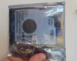 Lot #B62 - Western Digital WD Blue 1TB Internal Hard Drive HDD for Reliable Data Storage
