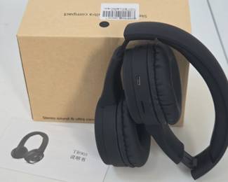Lot #B80 - TR905 Wireless Bluetooth Headphones with Foldable Design and In-Line Controls