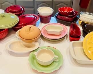 Baking bowls and dishes 