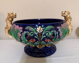 Vintage majolica centerpiece bowl. Mint. 