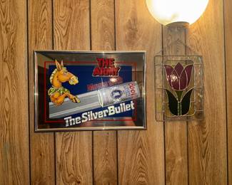 BEER SIGN & STAINED GLASS FLOWER