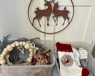 STOCKINGS & CHRISTMAS GARLANDS