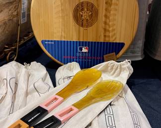 CREATIVE CO-OP SALAD UTENSILS, HOUSTON ASTROS BASEBALL CUTTING BOARD