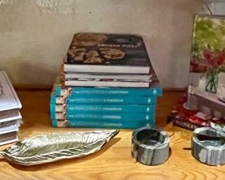 MORE COOKBOOKS 