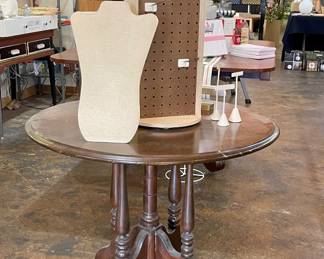 ANTIQUE TABLE, DISPLAYS
