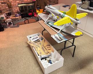 Model Airplane