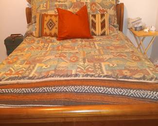 Queen size sleigh bed