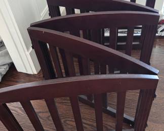 Folding extended gate, solid wood