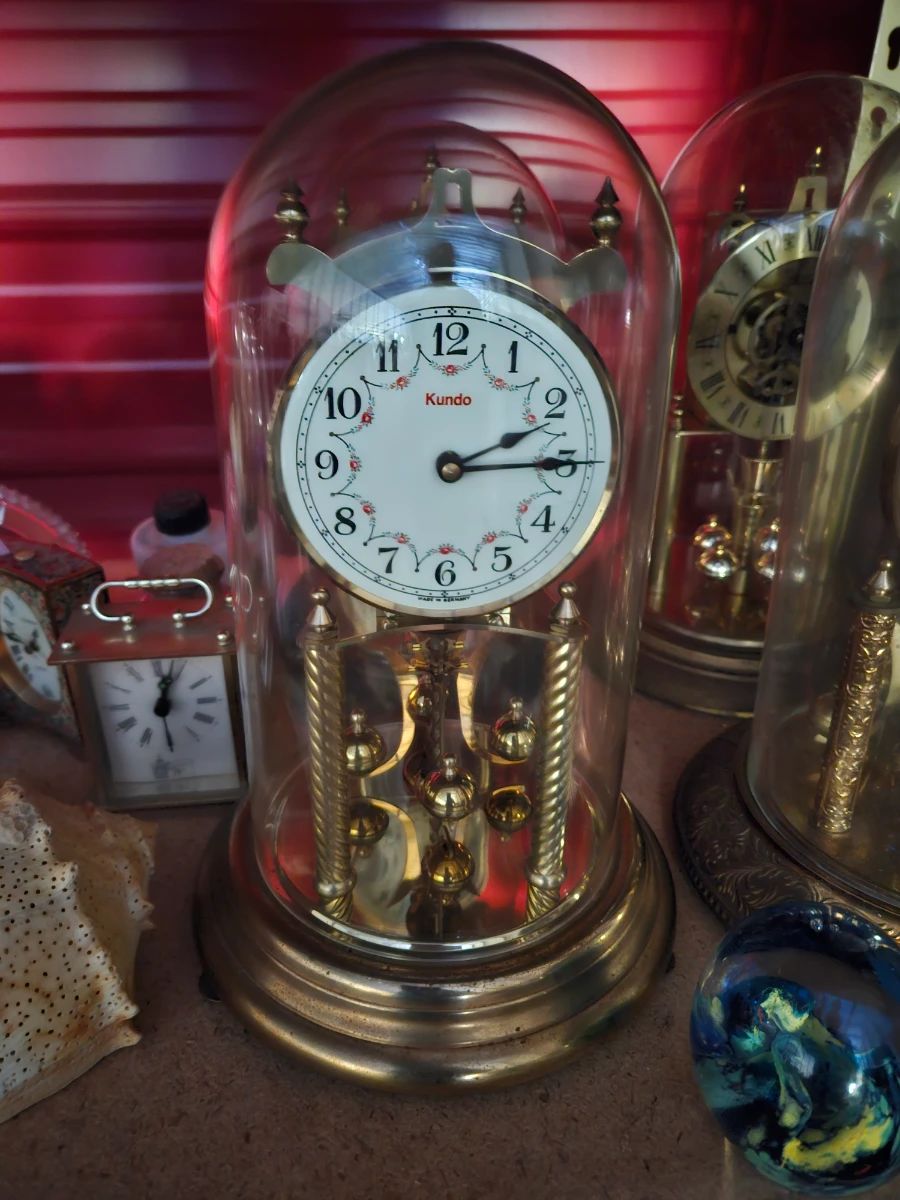 Kundo Clock