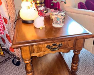 Sprague & Carleton Coffee Table w/2 Side Tables!