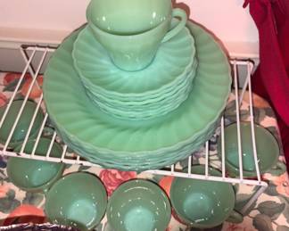 Vtg Jadeite Dinner Plates/Cup & Saucers 23 Pc!