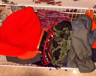 Men's Hunting Clothing XL!