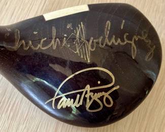 autograph detail