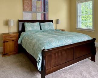 Queen Sleigh Bed