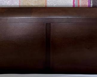 headboard detail