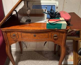 Singer Sewing Machine