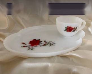 RARE FIND! Vintage Federal Glass Snack Plate Rosecrest $50 per set