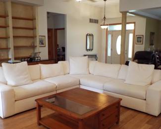 Newer Sectional Good Condition $1000 or best offer