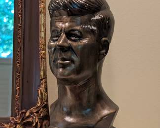 JFK Commemorative Bust