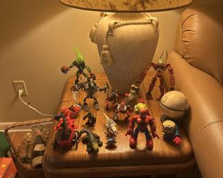 TOYS