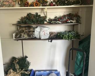 WREATHS