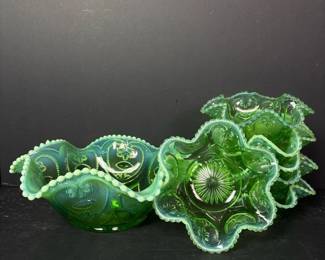 189 vintagegreenopalescentruffledglassb