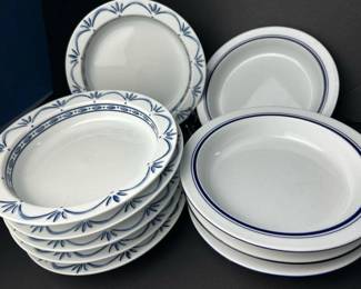 054 danskbistrocafnorwegian8bluebowls