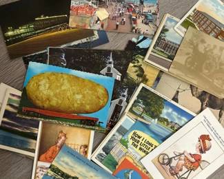 138 largelotofvintagepostcardsfrommain