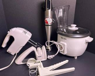 229 smallkitchenappliancelot