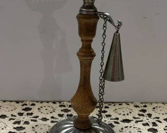 021 antiquemetalandwoodcandlestickholde