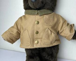 041 llbean16fieldcoatbearplushwremo