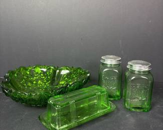 190 greenpresseddepressionglasslotservi