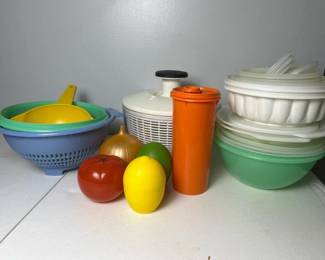 225 assortedvintagetupperwareandkitchenw