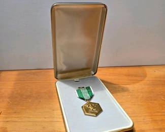 320 usarmycommendationmedalwithpresent