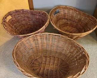 157 setof3largewickerlaundrybaskets