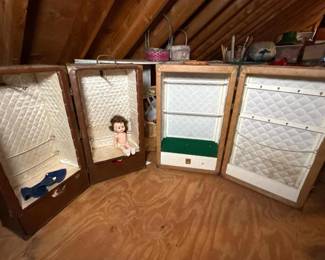 244 vintagedollwardrobetrunkssetwithac