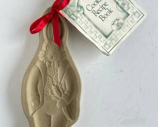 137 brownbagcookieartstonewarerabbitmo