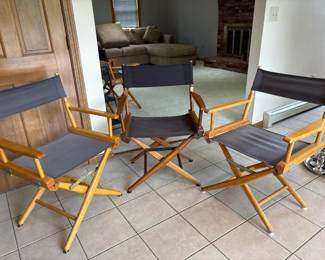 155 setof3woodendirectorschairs