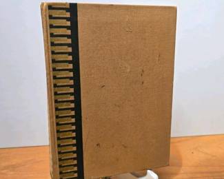 094 firstedition1932handbookofdesignsa
