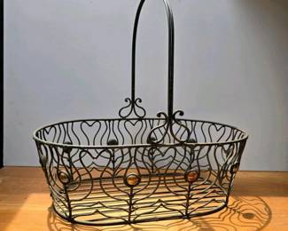327 vintagedecorativemetalwirebasketwit