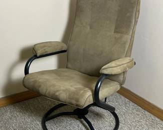 414 norstarfauxsuadeswivelarmchairwith