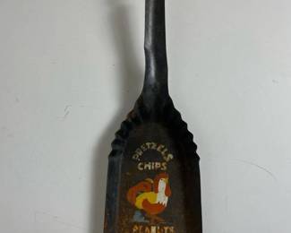 459 vintagemetalsnackscoopwithroosterg