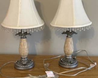 160 pairofvictorianstyletablelampswith