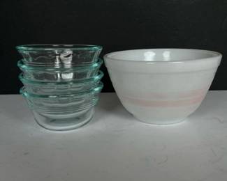 129 pyrexmixingbowlset1pinkstripebowl