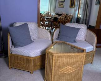 046 twovintagewickerarmchairswithpastel