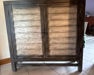 156 homemeridianinternationalhallchestw