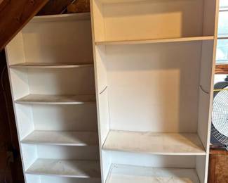 165 pairof2whitebookcases
