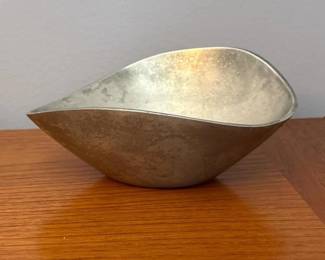 037 vintagenambebutterflymetalbowl